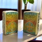 Encendedor de Metal Recargable Colorido. Estilo Clásico sin Aceite para Colección. Regalo Perfecto para Novio y Hombre. - Image 2
